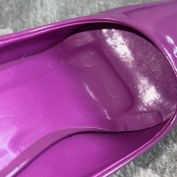 2/$15 - Purple patent heels - Picture 5 of 6